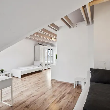Apartman Haus Mit 5 Zimmern Und 11 Betten *