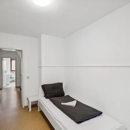Haus Mit 5 Zimmern Und 11 Betten Apartman